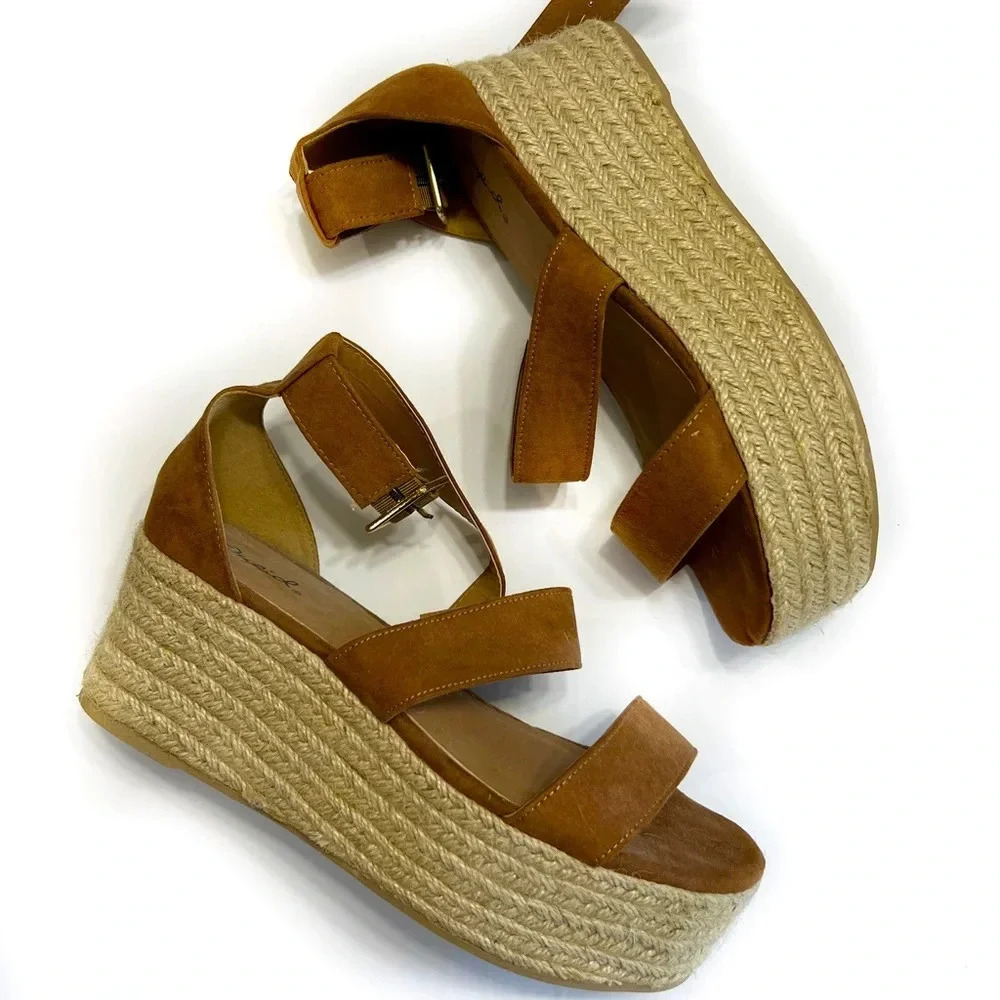 QUPID tan cognac flatform platform sandals